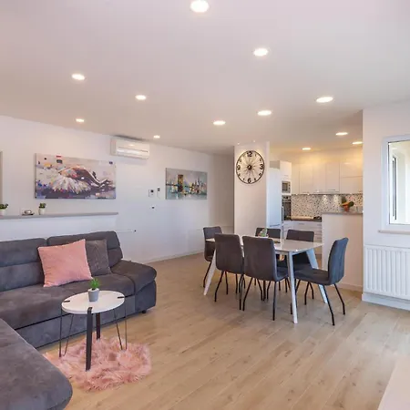 Apartment Amazing In With Wifi